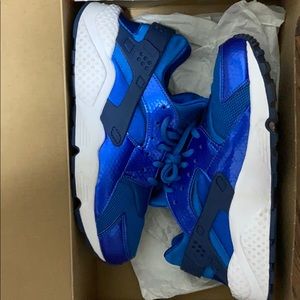 woman’s air huarache run